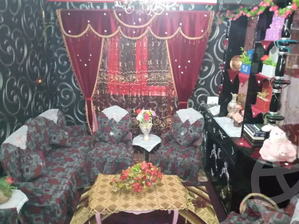 https://aqarmap.com.eg/en/listing/6092352-for-sale-alexandria-moharram-bey-erfan-st