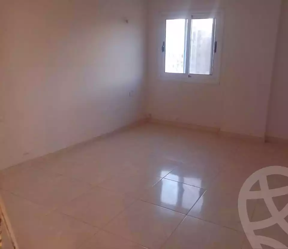 https://aqarmap.com.eg/en/listing/6093835-for-sale-cairo-mokattam-compounds-mwntn-blz