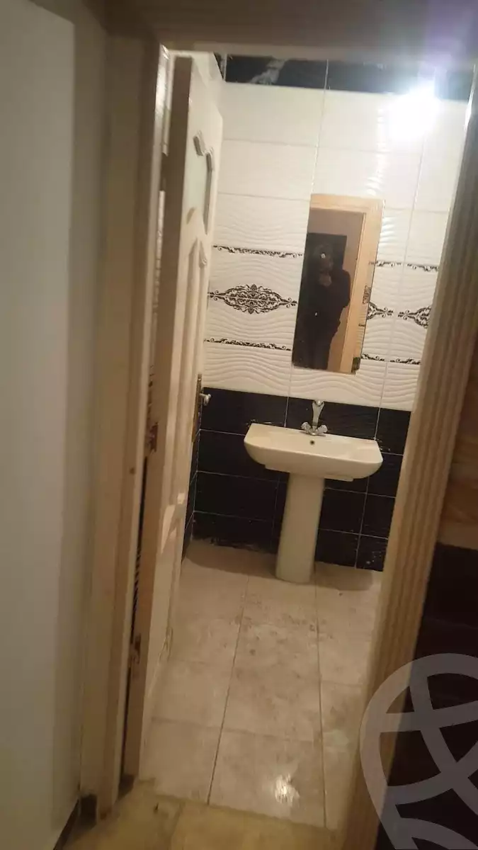 https://aqarmap.com.eg/ar/listing/6094012-for-sale-alexandria-l-jmy-el-kilo-21
