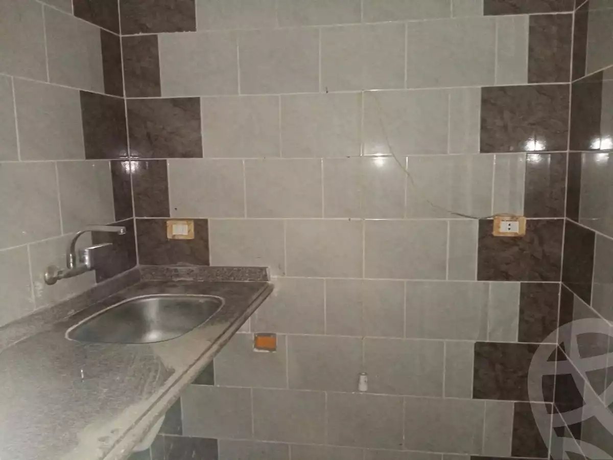 https://aqarmap.com.eg/ar/listing/6096549-for-sale-alexandria-l-jmy-lbytsh-ain-shams-st