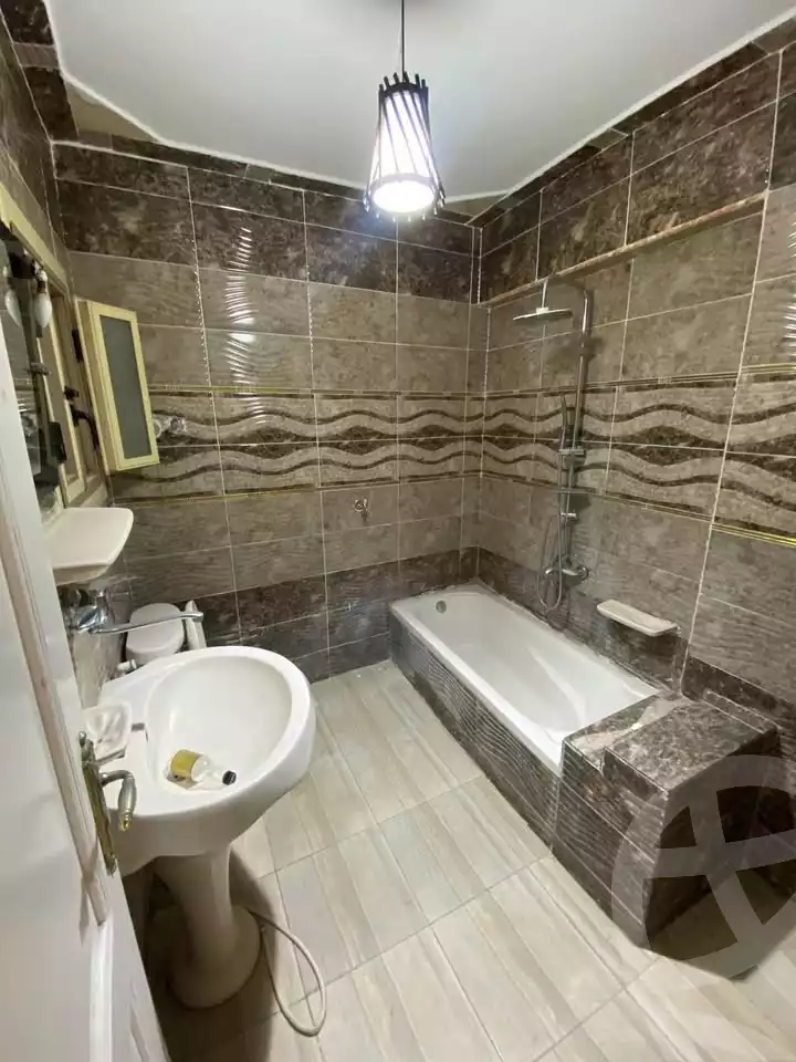 https://aqarmap.com.eg/en/listing/6099575-for-sale-alexandria-l-jmy-lbytsh-el-zohour-st