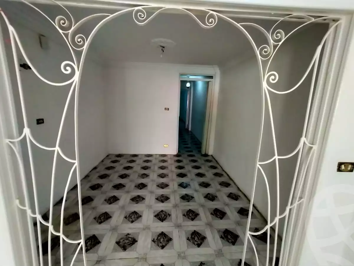 https://aqarmap.com.eg/ar/listing/6099922-for-sale-alexandria-fyktwry-ibn-okil-st
