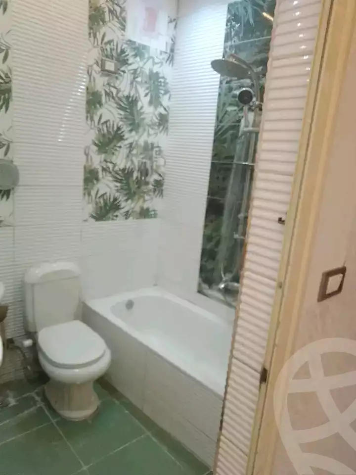 https://aqarmap.com.eg/en/listing/6100329-for-sale-qalyubia-shubra-el-khaima-shubra-el-khaima-city-teraat-el-shabouri-st