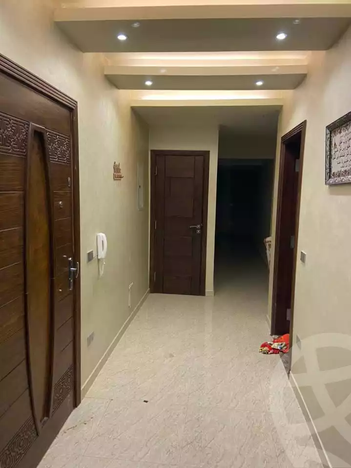 https://aqarmap.com.eg/ar/listing/6100941-for-rent-cairo-mokattam-lhdb-l-ly