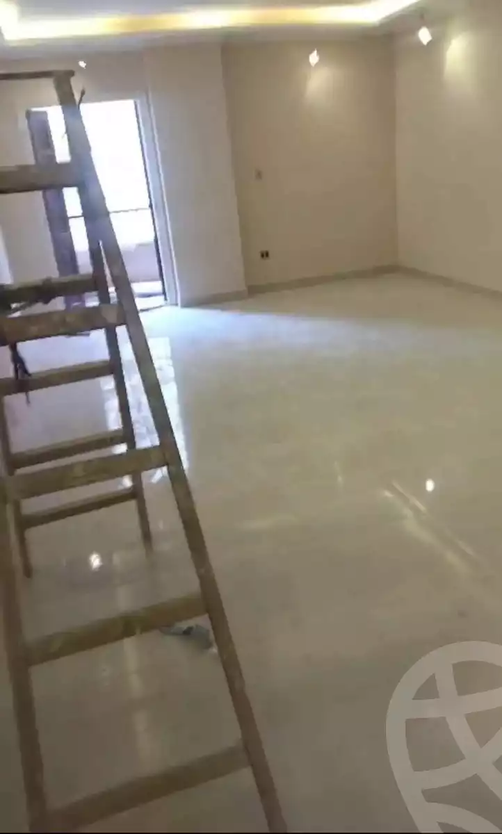 https://aqarmap.com.eg/en/listing/6100949-for-rent-cairo-mokattam-el-hadabah-el-wosta-el-mantaqa-el-khamsa