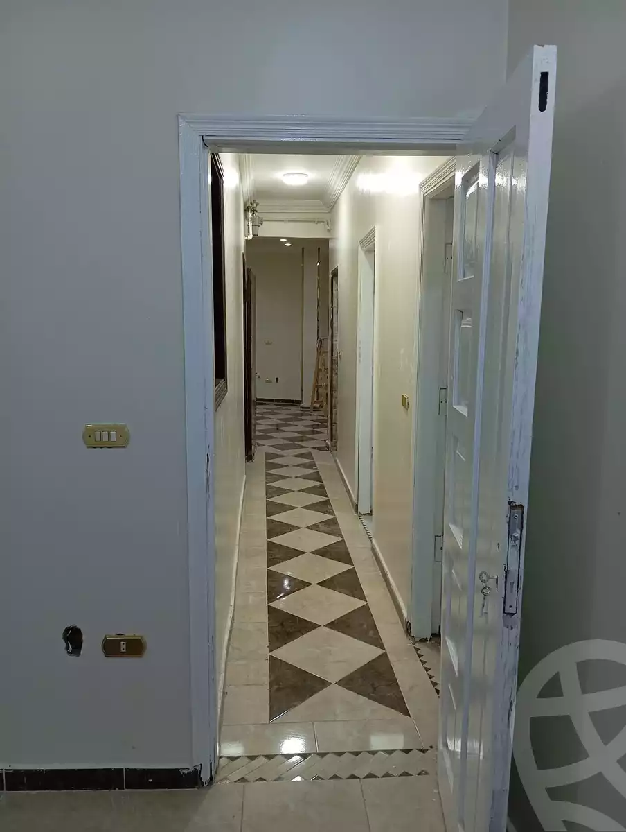 https://aqarmap.com.eg/en/listing/6101570-for-sale-cairo-helwan-hadayek-helwan-el-bostan-st