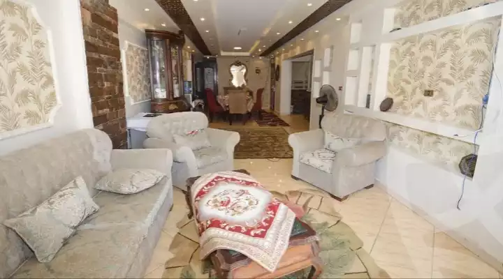https://aqarmap.com.eg/en/listing/6101944-for-sale-alexandria-camp-cesar