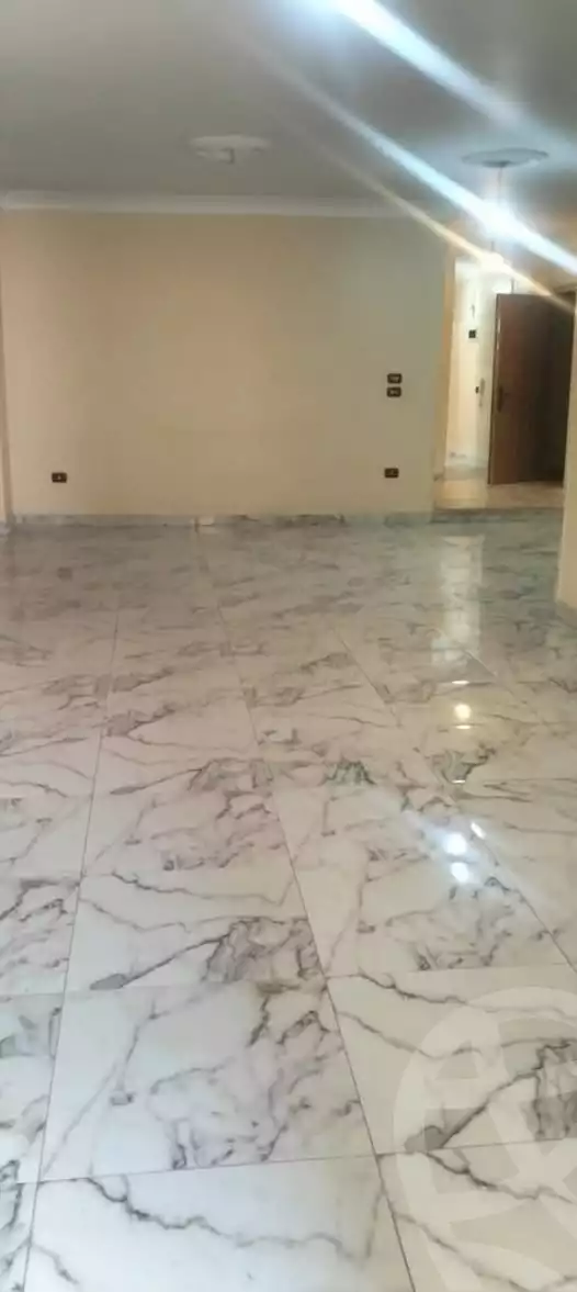 https://aqarmap.com.eg/ar/listing/6101977-for-rent-cairo-mokattam-lhdb-l-ly-shr-krym-bnwn