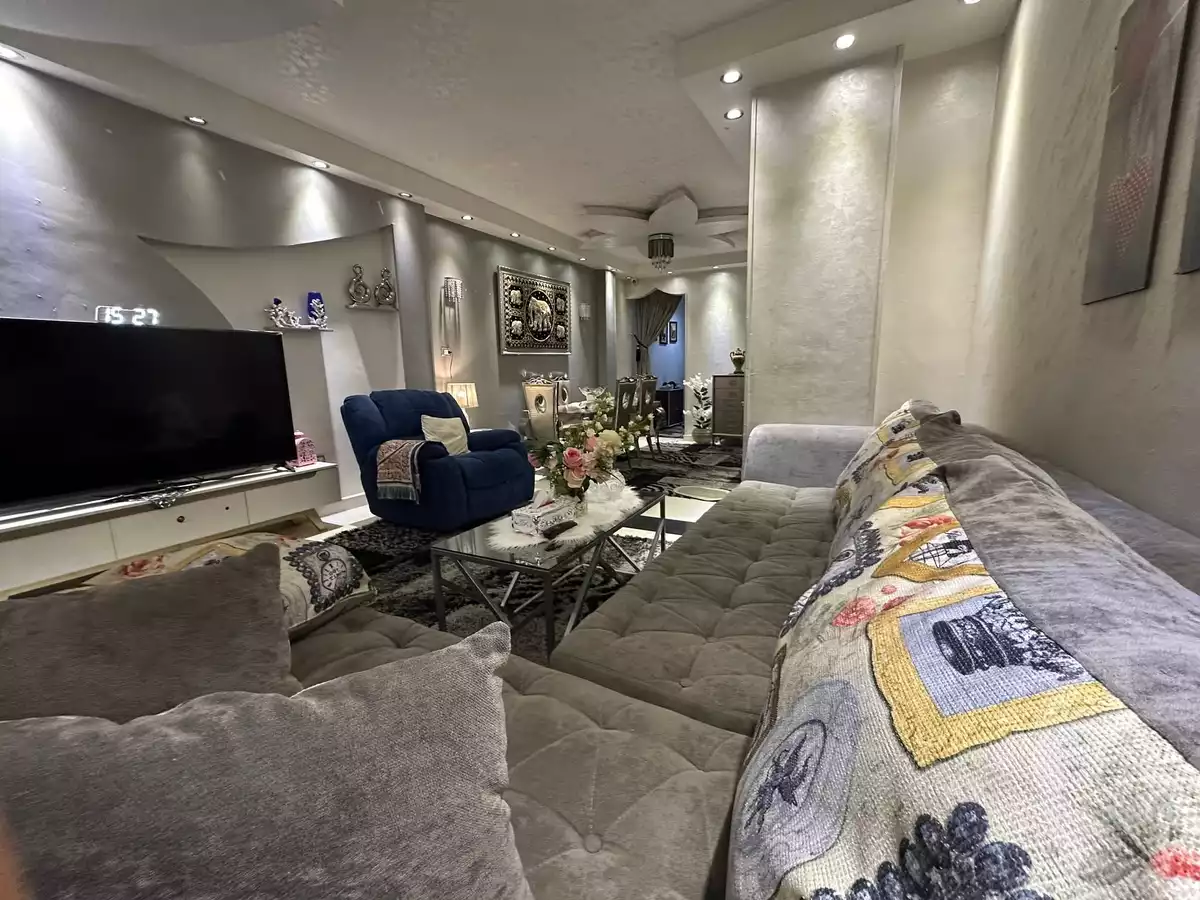 https://aqarmap.com.eg/ar/listing/6102142-for-sale-cairo-mokattam-el-hadabah-el-wosta-el-mantaqa-el-khamsa