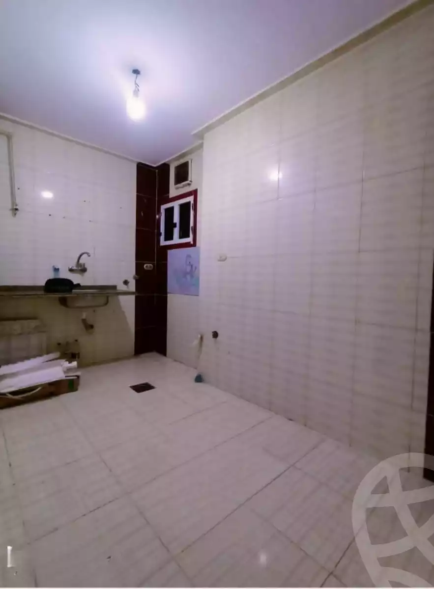 https://aqarmap.com.eg/ar/listing/6102316-for-sale-alexandria-l-jmy-lbytsh-kafr-el-agamy-st