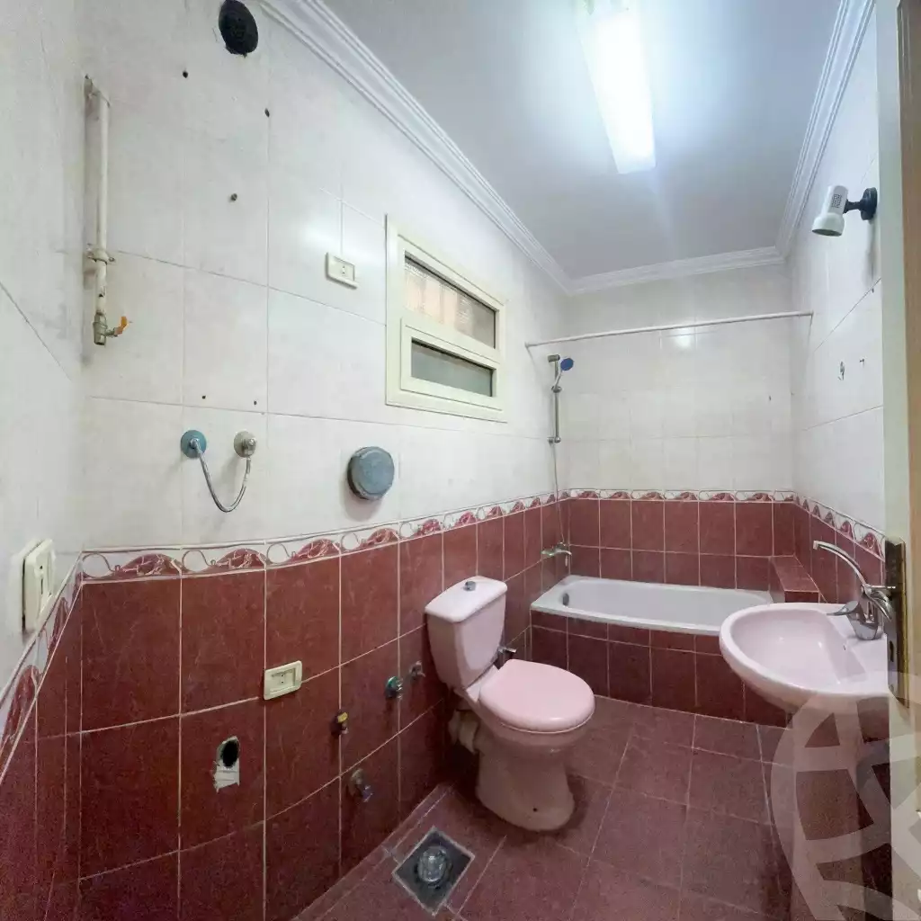 https://aqarmap.com.eg/ar/listing/6102825-for-rent-cairo-mokattam-lhdb-l-ly