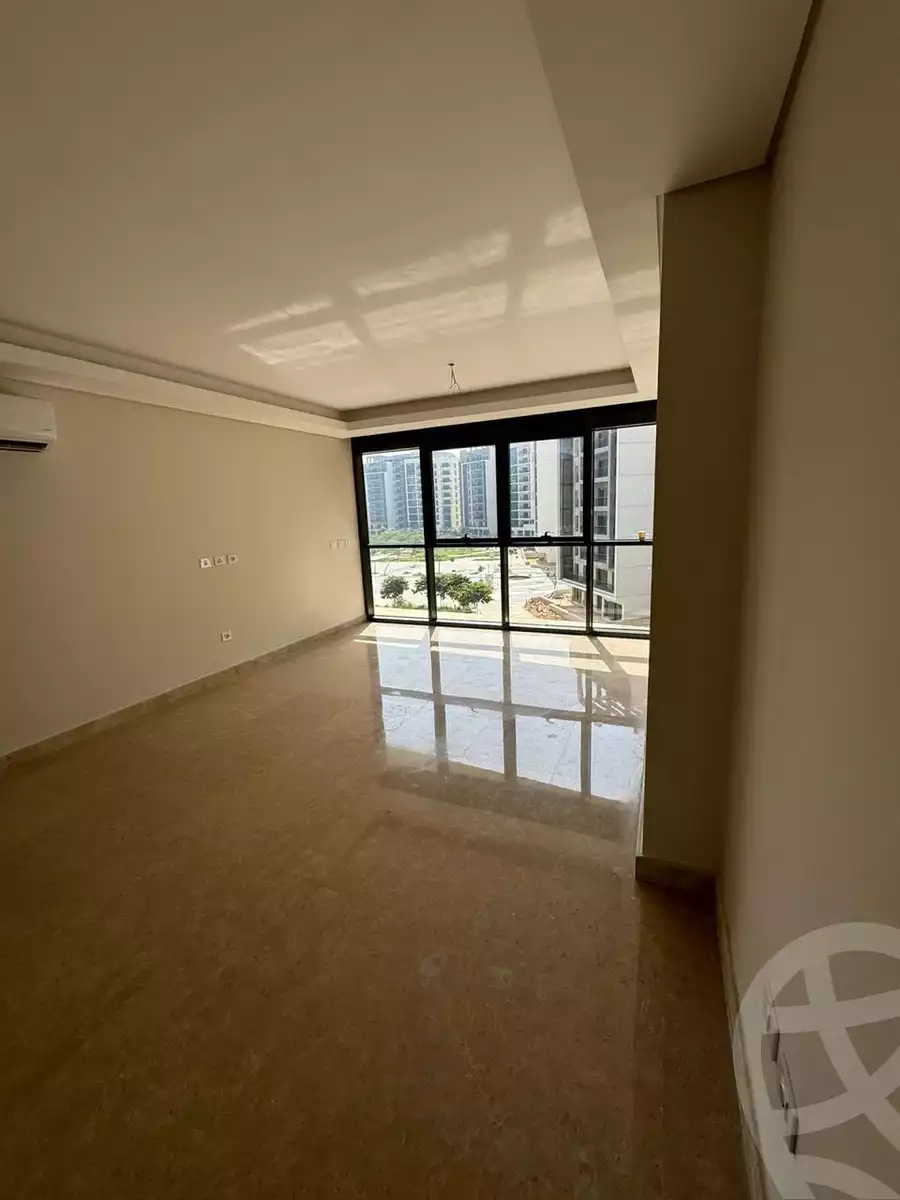 https://aqarmap.com.eg/en/listing/6104334-for-sale-cairo-el-sheikh-zayed-city-compounds-zyd-wr-llttwyr-z-tower