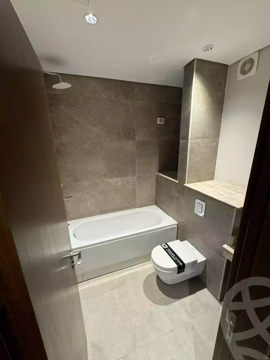 https://aqarmap.com.eg/en/listing/6104557-for-sale-cairo-el-sheikh-zayed-city-compounds-zyd-wr-llttwyr-z-tower
