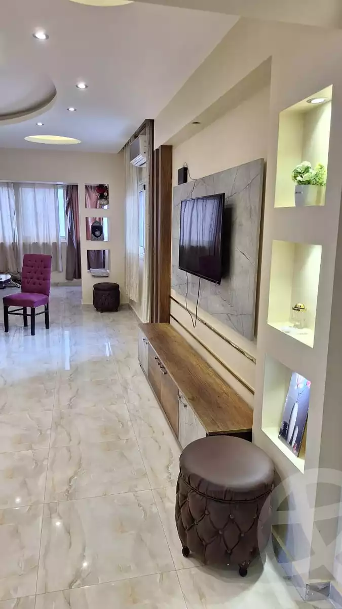 https://aqarmap.com.eg/ar/listing/6104911-for-sale-alexandria-sidi-gaber-shr-sydy-jbr