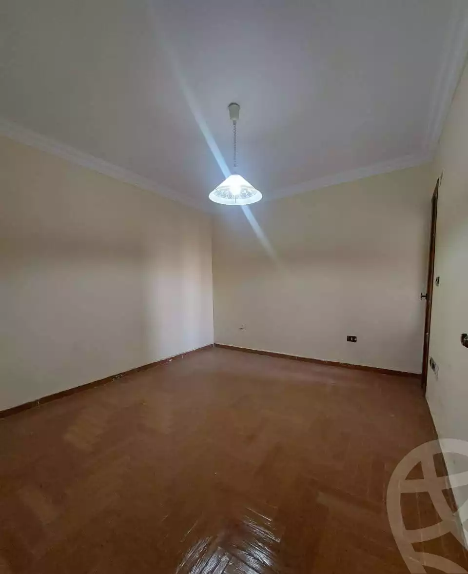 https://aqarmap.com.eg/ar/listing/6105000-for-sale-cairo-mokattam-lhdb-l-ly-el-ashgar-st