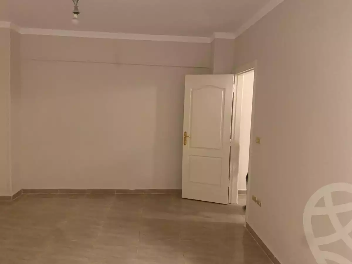 https://aqarmap.com.eg/ar/listing/6106095-for-rent-cairo-new-cairo-el-narges-el-narges-omarat-youssef-el-gendy-st
