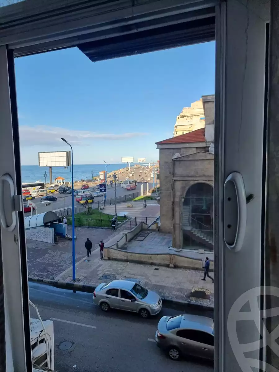 https://aqarmap.com.eg/en/listing/6106468-for-rent-alexandria-el-chatby