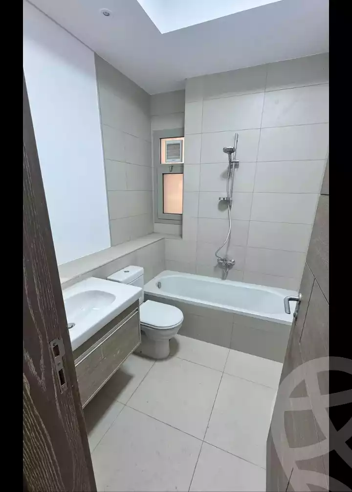 https://aqarmap.com.eg/en/listing/6109285-for-sale-cairo-mokattam-compounds-uptown-cairo