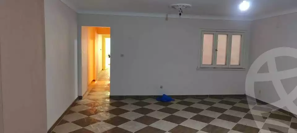 https://aqarmap.com.eg/ar/listing/6109345-for-rent-alexandria-ganaklis