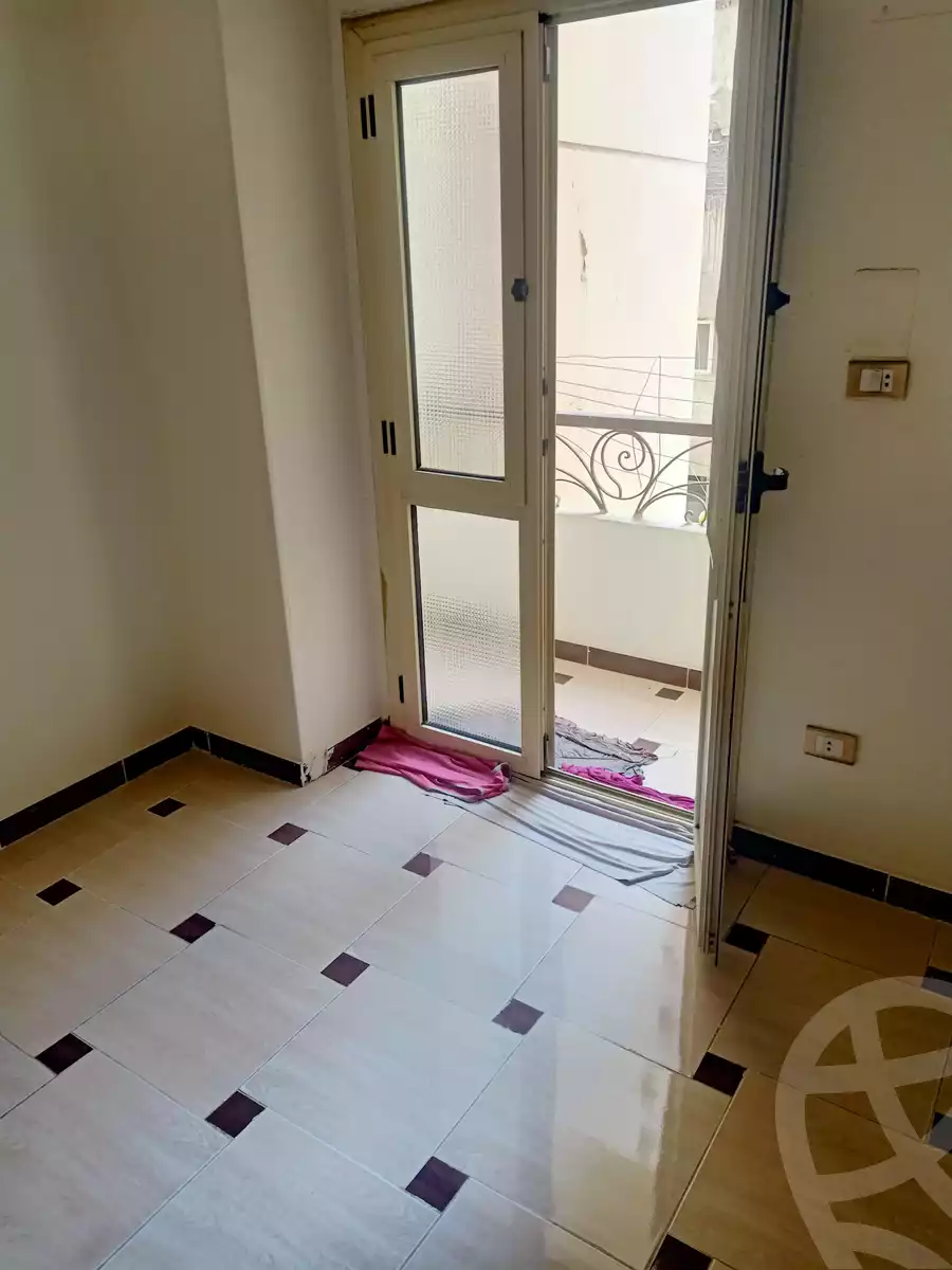https://aqarmap.com.eg/ar/listing/6110371-for-rent-cairo-helwan-helwan-el-sharkeya-ismael-kamel-st