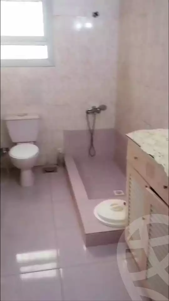 https://aqarmap.com.eg/ar/listing/6112022-for-sale-cairo-mokattam-lhdb-l-ly-shr-krym-bnwn