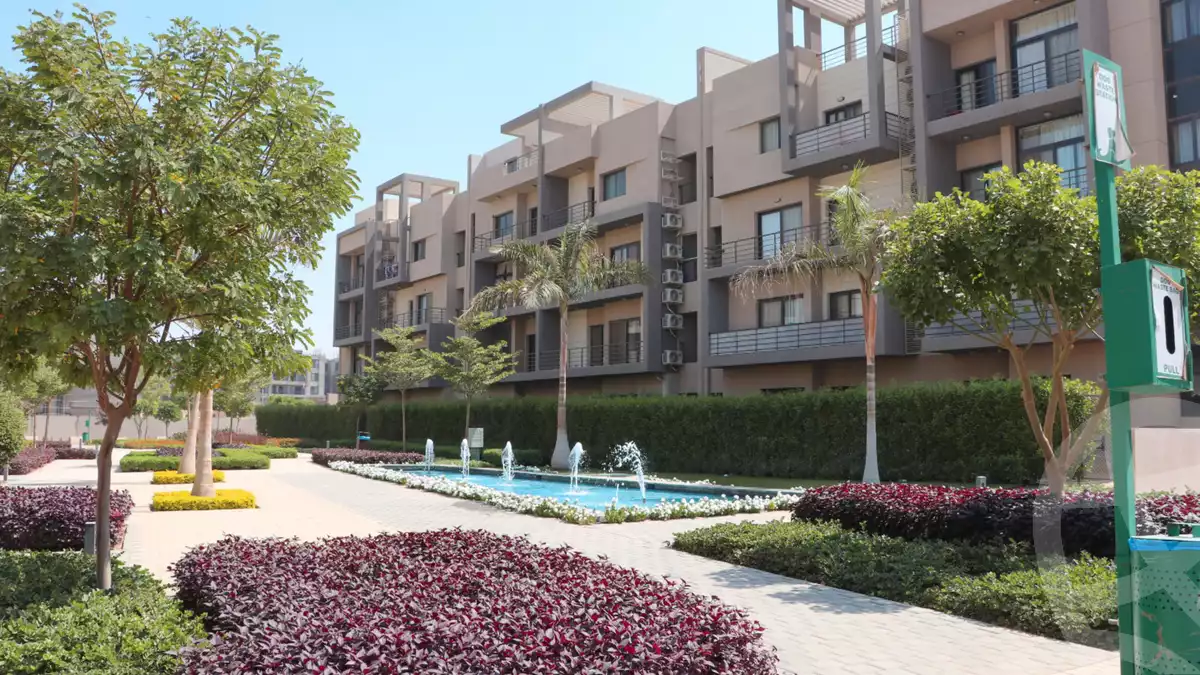 https://aqarmap.com.eg/en/listing/6112159-for-sale-cairo-new-cairo-compounds-fifth-square