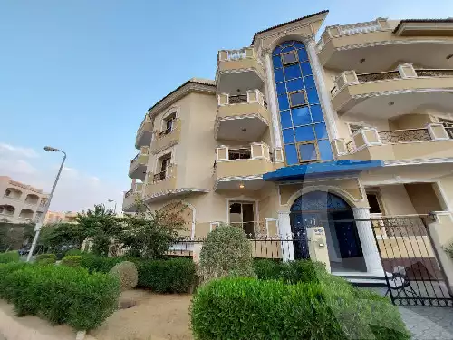https://aqarmap.com.eg/en/listing/6113418-for-sale-cairo-new-cairo-el-ahyaa-first-neighborhood-street-2