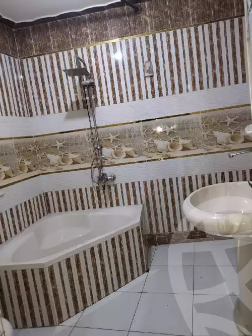 https://aqarmap.com.eg/ar/listing/6035711-for-rent-cairo-faisal-el-kom-el-akhder-sayed-helmi-st