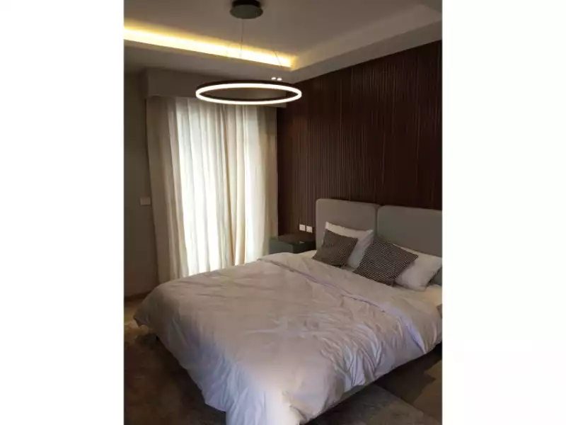 https://aqarmap.com.eg/en/listing/6115297-for-sale-cairo-el-sheikh-zayed-city-compounds-kmbwnd-fyldj-wyst-dr-llttwyr