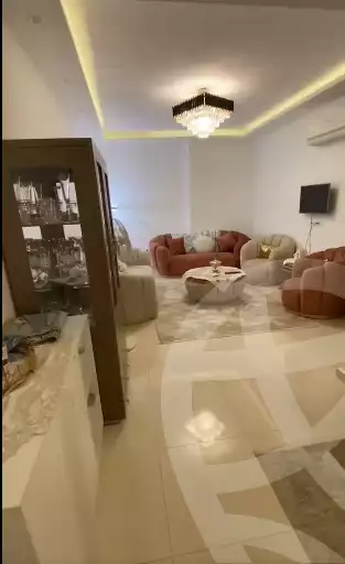https://aqarmap.com.eg/ar/listing/6115611-for-sale-cairo-helwan-hadayek-helwan-nile-corniche-st