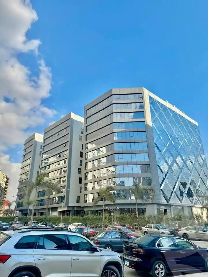 https://aqarmap.com.eg/en/listing/6117215-for-sale-cairo-el-maadi-compounds-kmbwnd-wn-qtmyh-m-mr-lmrshdy