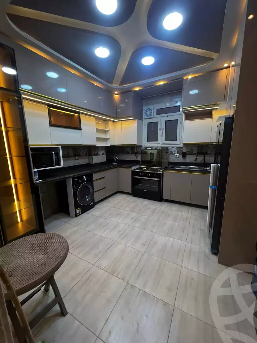 https://aqarmap.com.eg/en/listing/6118883-for-sale-alexandria-sporting-el-geish-road