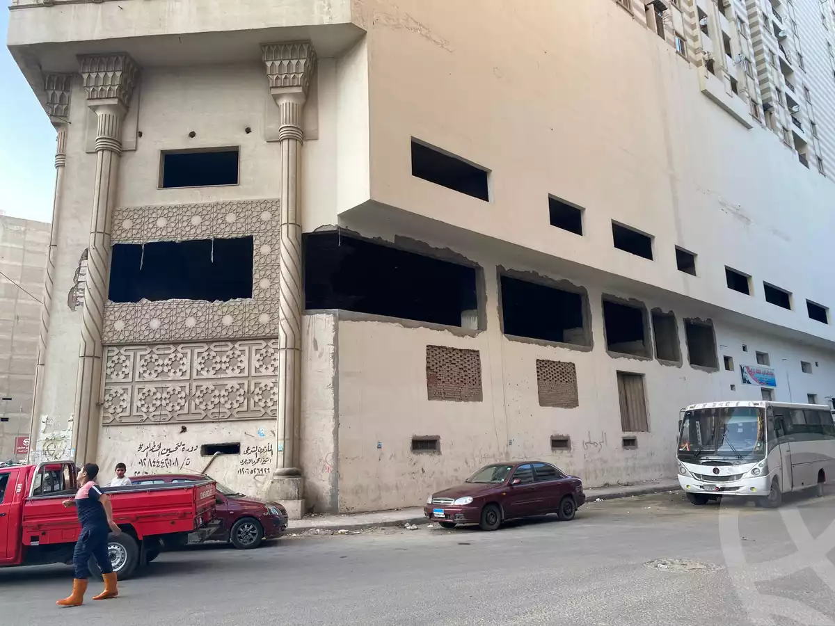 https://aqarmap.com.eg/en/listing/6119079-for-sale-alexandria-lsywf-amin-hassouna-st