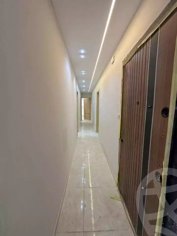 https://aqarmap.com.eg/ar/listing/6119317-for-sale-alexandria-alexandria-marsa-matrouh-rd