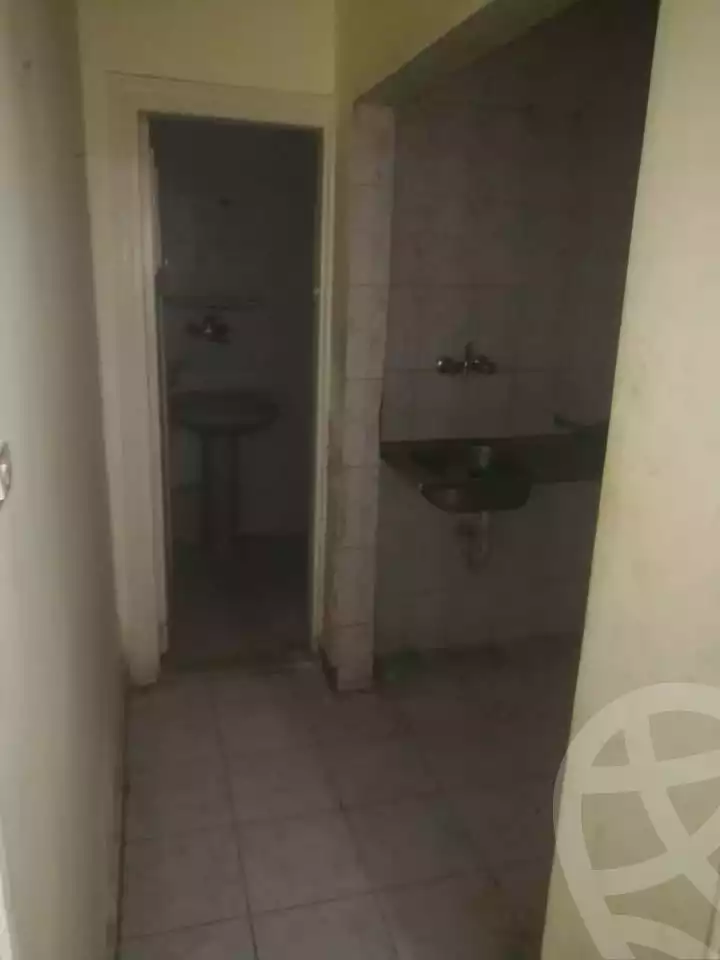 https://aqarmap.com.eg/en/listing/6120276-for-sale-alexandria-moharram-bey-aref-st
