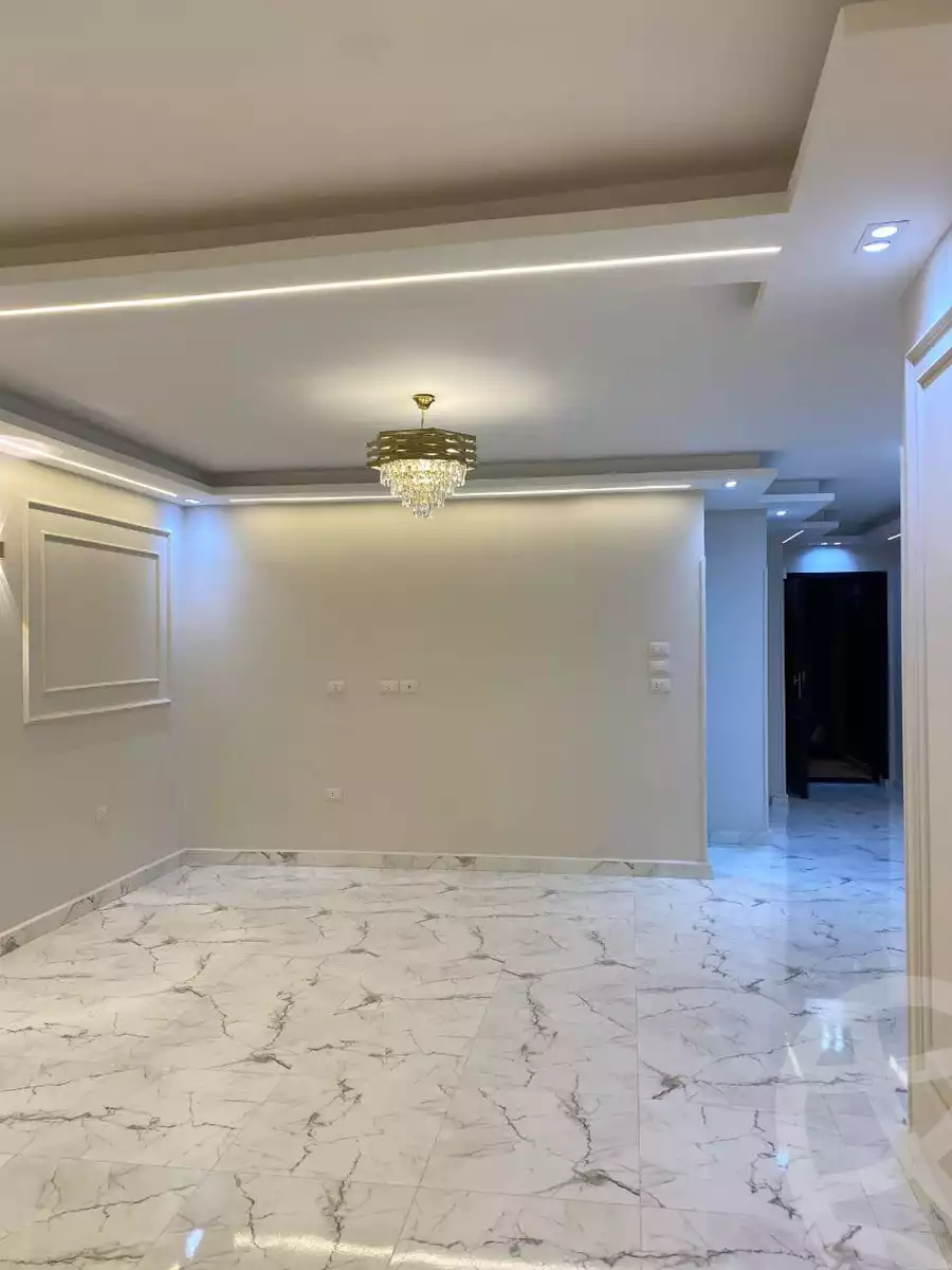 https://aqarmap.com.eg/ar/listing/6120575-for-sale-cairo-helwan-helwan-el-sharkeya-mostafa-safwat-st