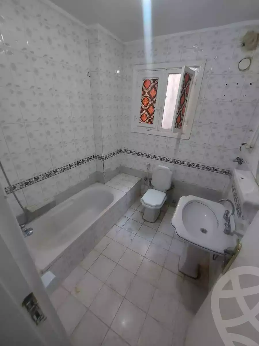 https://aqarmap.com.eg/ar/listing/6120616-for-sale-cairo-helwan-hadayek-helwan-el-shareef