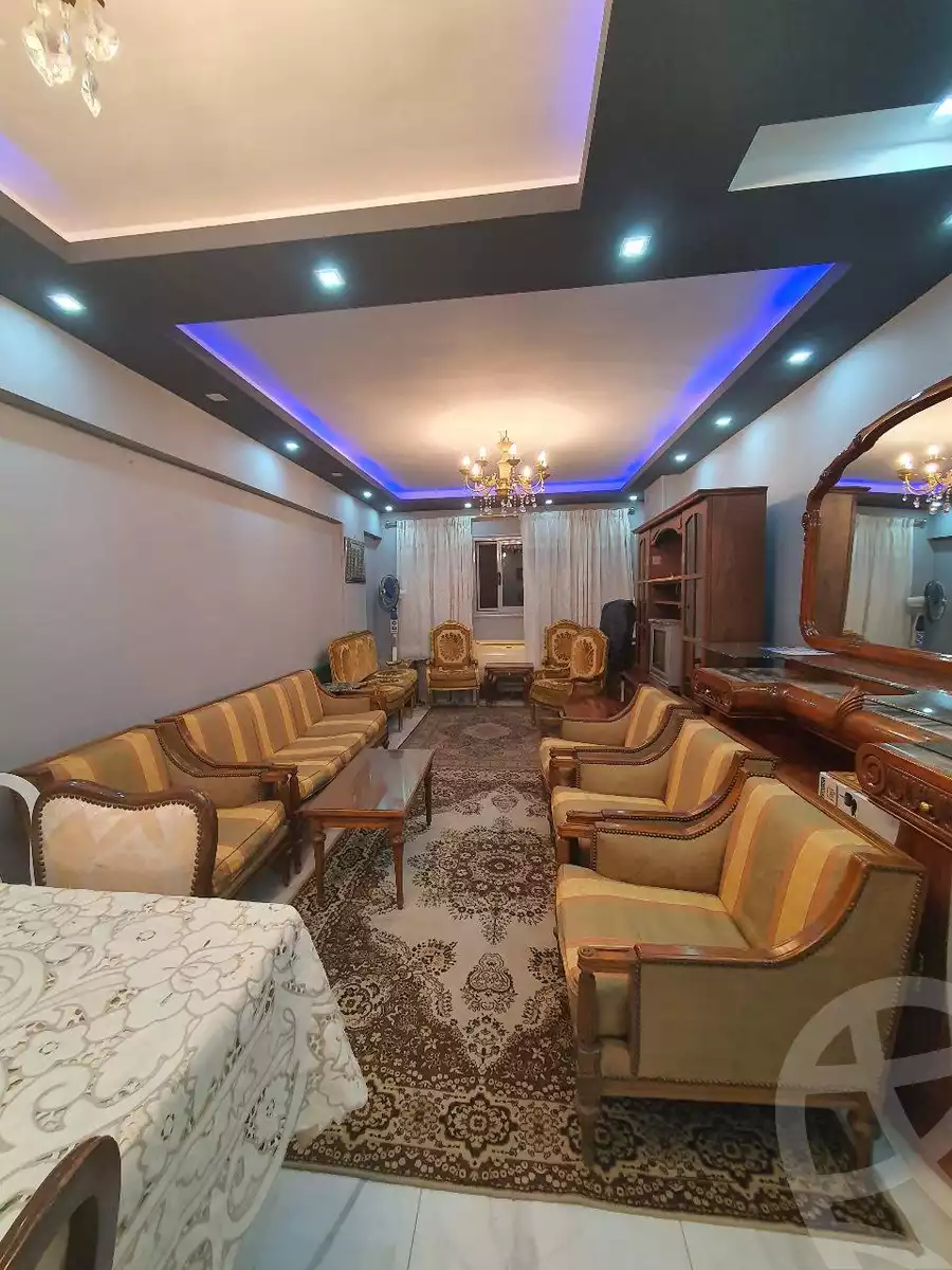 https://aqarmap.com.eg/ar/listing/6120631-for-sale-cairo-helwan-kwrnysh-hlwn