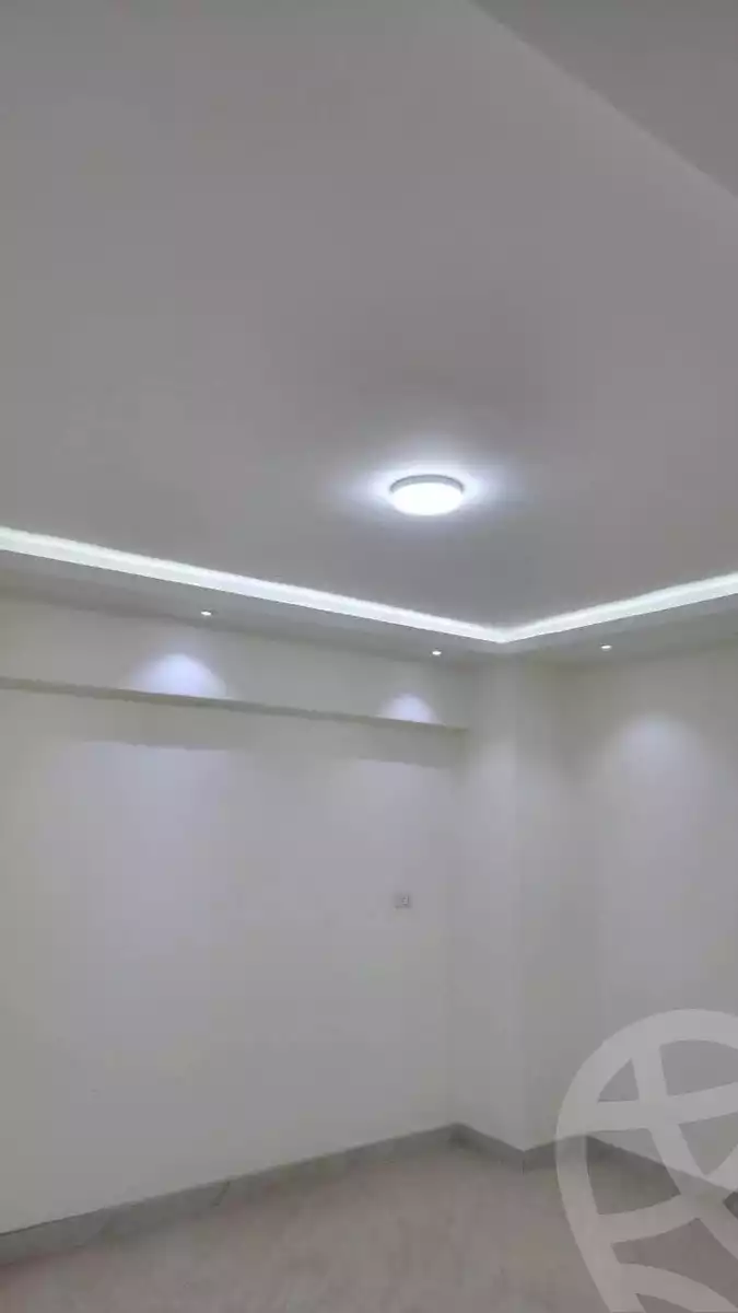 https://aqarmap.com.eg/en/listing/6120649-for-sale-sharqia-zagazig-zagazig-city-al-shahid-taiar-ahmed-bakr-st