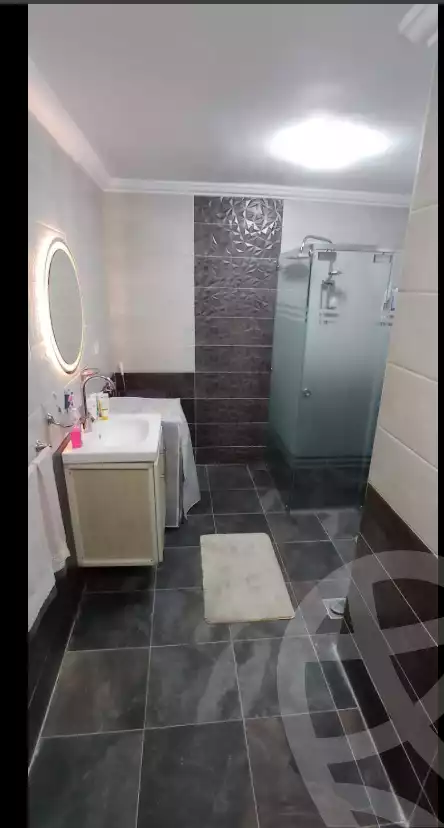 https://aqarmap.com.eg/en/listing/6122107-for-sale-cairo-helwan-helwan-el-sharkeya-zaki-hawas-st