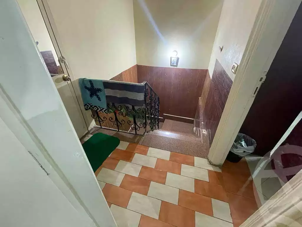 https://aqarmap.com.eg/en/listing/6122587-for-sale-cairo-faisal-kafr-tohormos-queen-nazli-st
