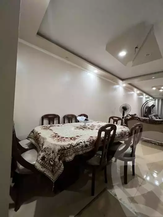 https://aqarmap.com.eg/en/listing/6123638-for-sale-cairo-el-zaytun-hlmy-lzytwn-ibn-el-hakam-sq