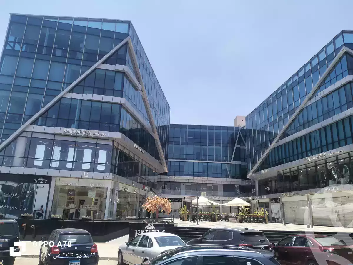 https://aqarmap.com.eg/ar/listing/6124006-for-sale-cairo-el-sheikh-zayed-city-compounds-rytzy-blz-mwl-tybh-llstthmr-l-qry