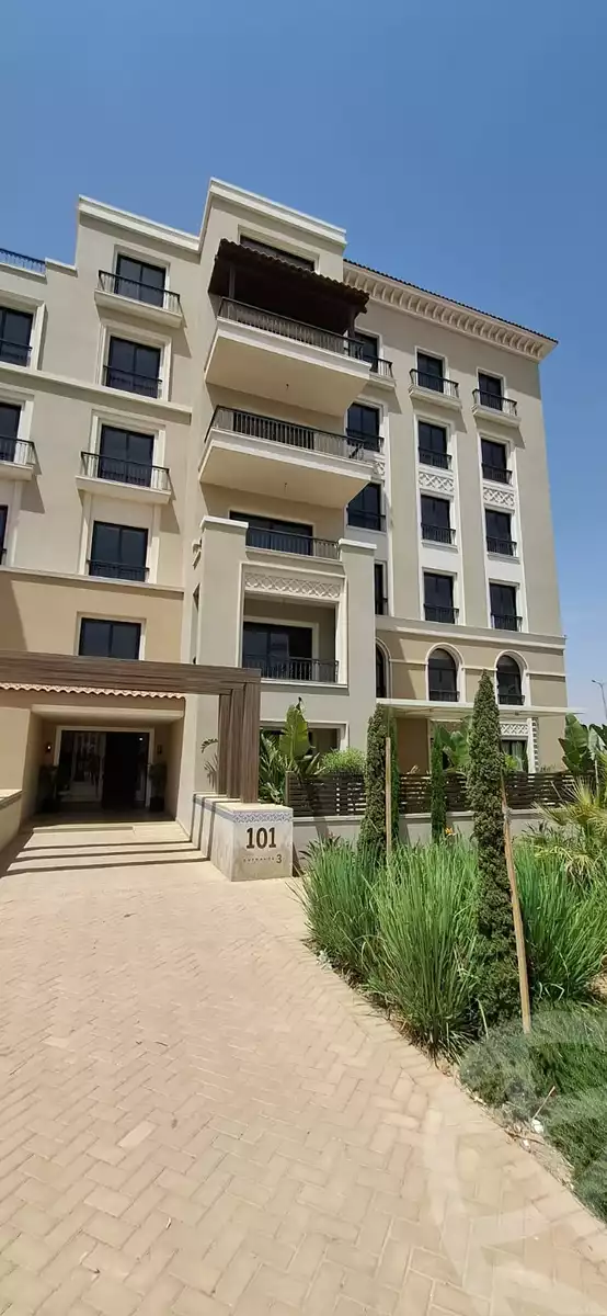 https://aqarmap.com.eg/en/listing/6124712-for-sale-cairo-el-sheikh-zayed-city-compounds-kmbwnd-fyldj-wyst-dr-llttwyr