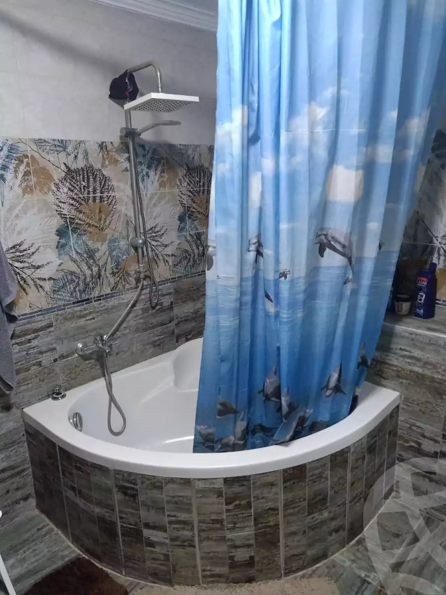https://aqarmap.com.eg/en/listing/6129024-for-sale-cairo-helwan-hadayek-helwan-nile-corniche-st