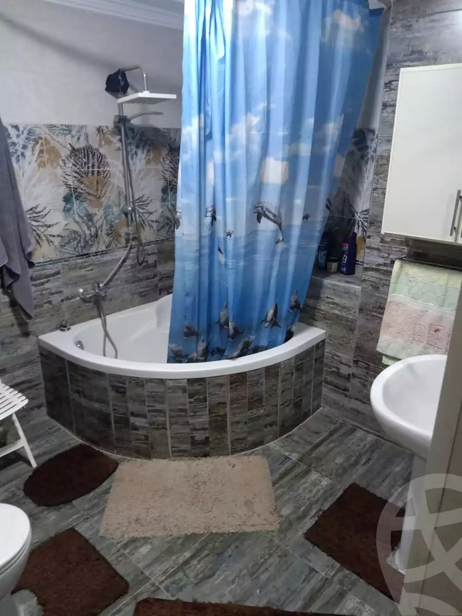 https://aqarmap.com.eg/en/listing/6129024-for-sale-cairo-helwan-hadayek-helwan-nile-corniche-st