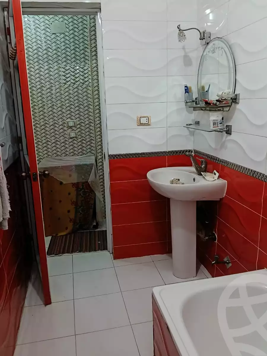 https://aqarmap.com.eg/ar/listing/6129190-for-sale-qalyubia-el-khsos-el-khosos-city-el-sheikh-ebeid-st
