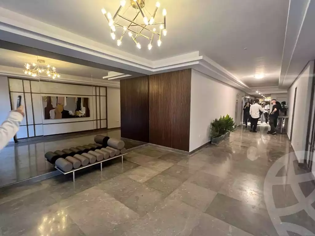 https://aqarmap.com.eg/en/listing/6130312-for-rent-cairo-el-sheikh-zayed-city-compounds-zyd-wr-llttwyr-the-village-views