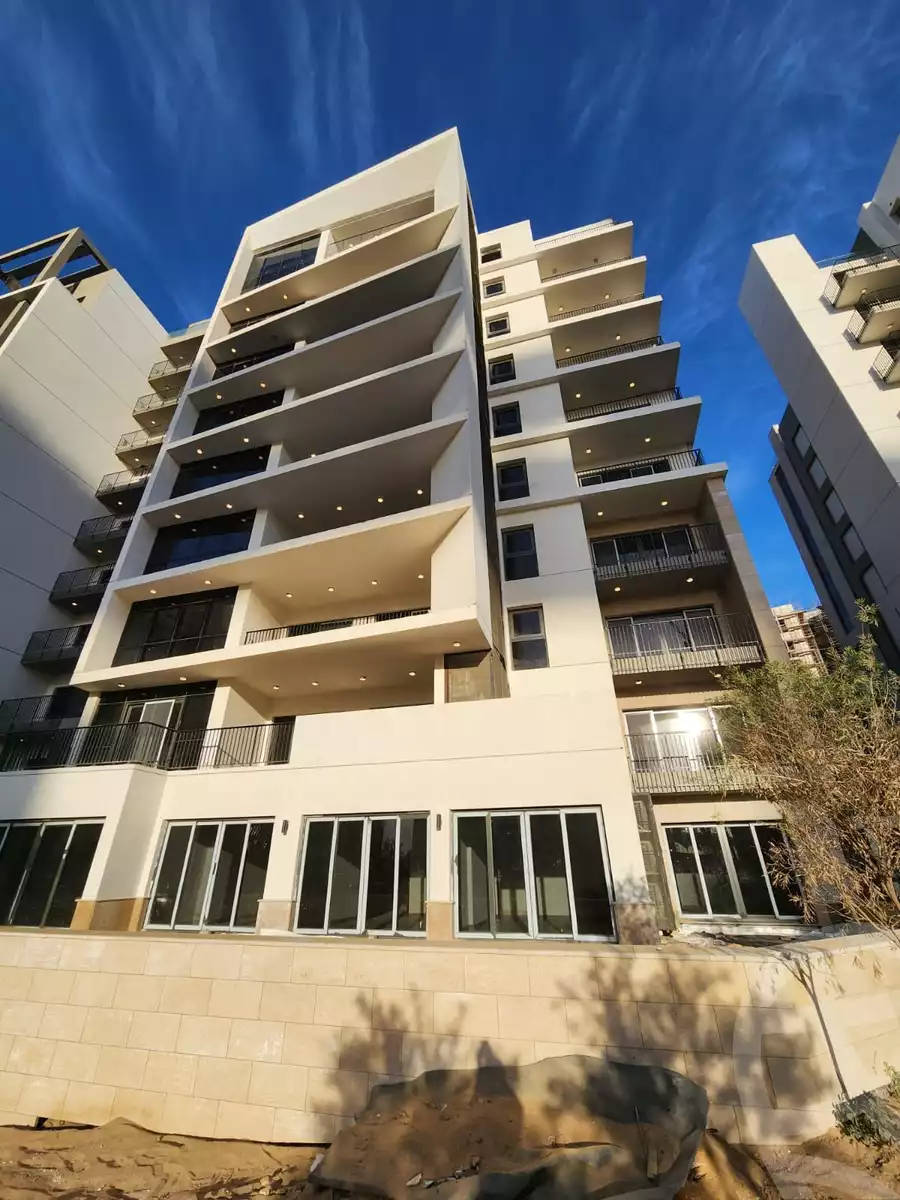 https://aqarmap.com.eg/en/listing/6130312-for-rent-cairo-el-sheikh-zayed-city-compounds-zyd-wr-llttwyr-the-village-views