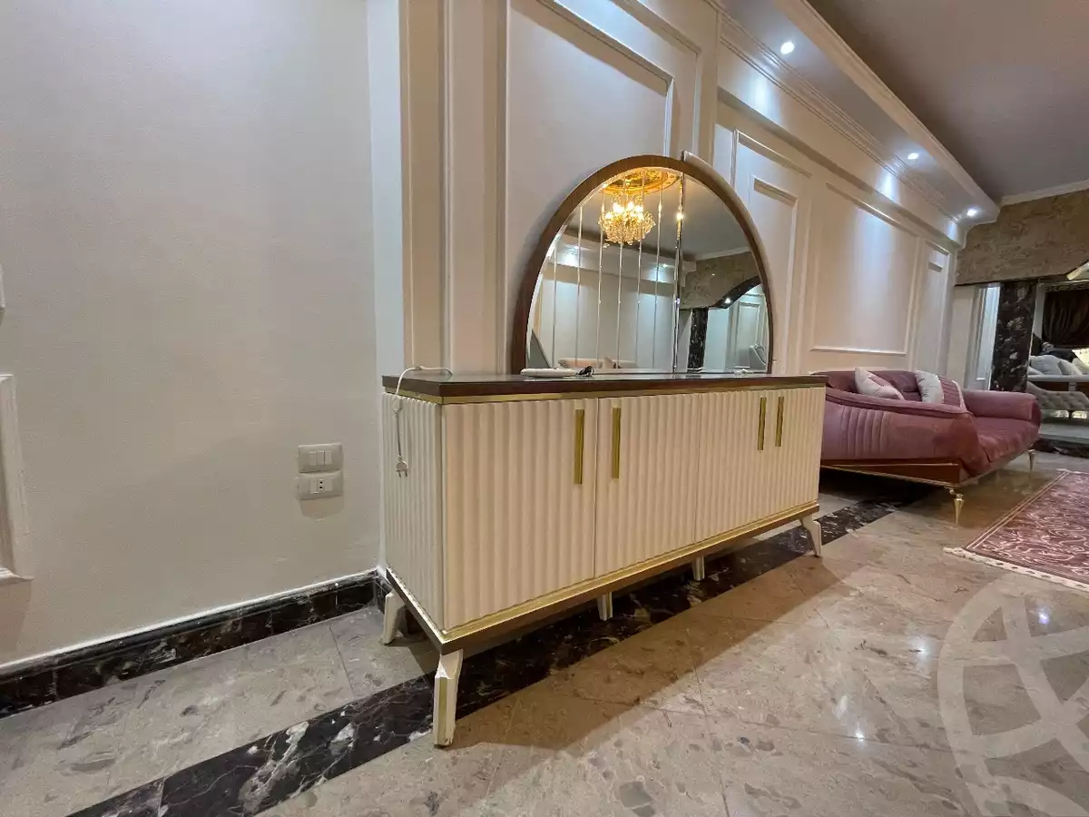 https://aqarmap.com.eg/ar/listing/6131356-for-rent-cairo-manial-kwrnysh-lmnyl